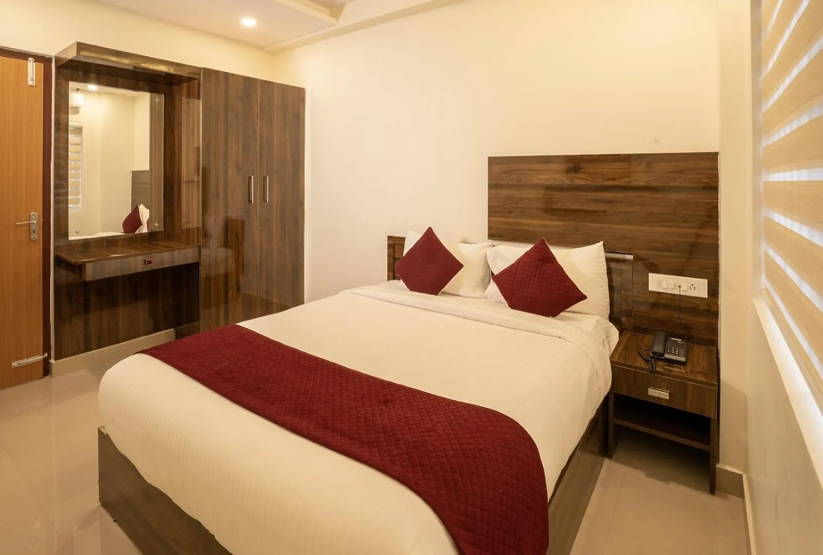 Br Residency Hotel Thrissur 0*,