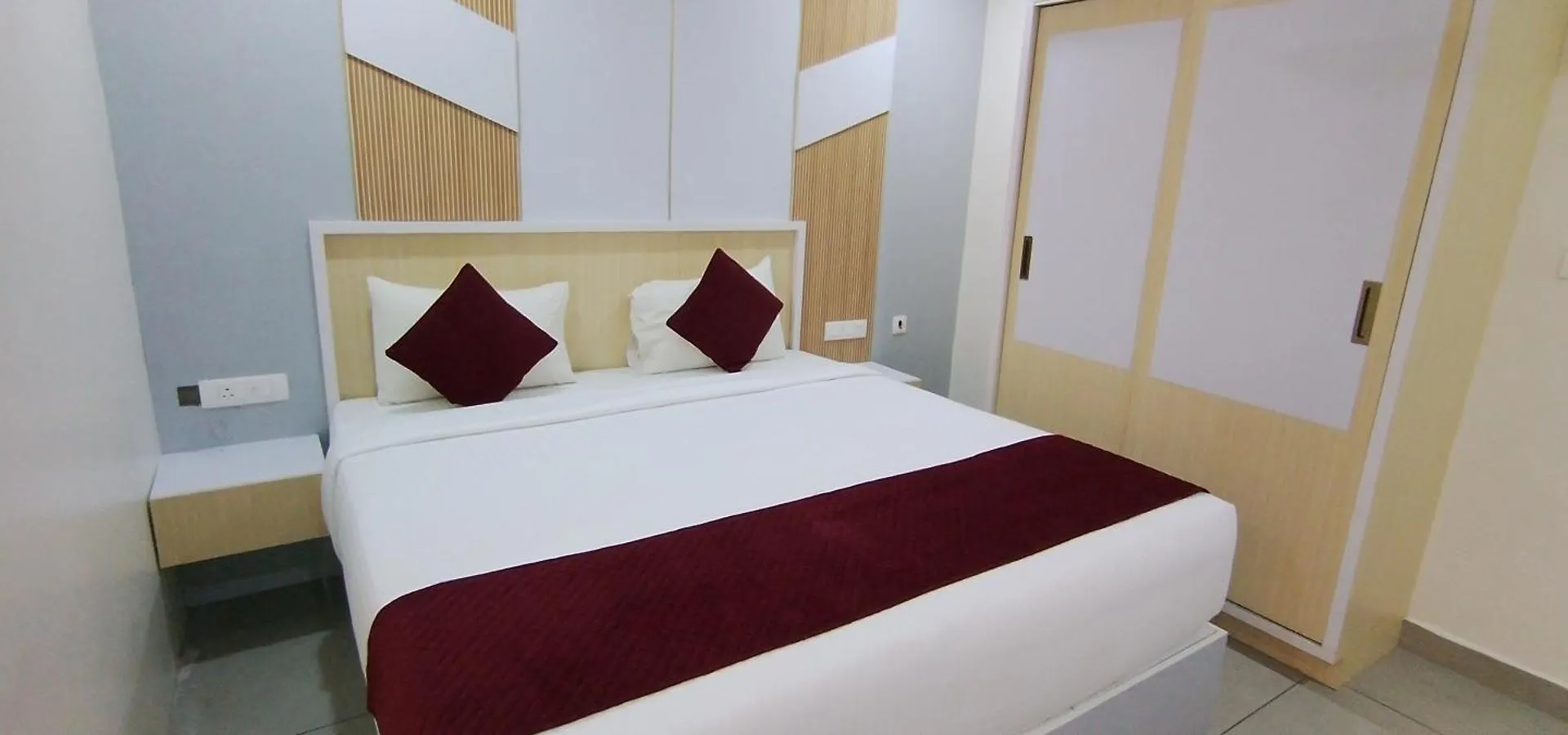 Br Residency Hotel Thrissur
